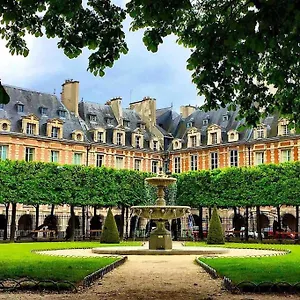 Appartement Marais Saint Paul, Paris